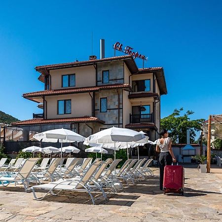 Saint George Mountain Residence Belashtitsa エクステリア 写真