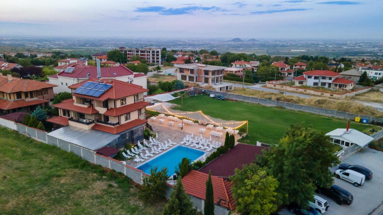 Saint George Mountain Residence Belashtitsa エクステリア 写真