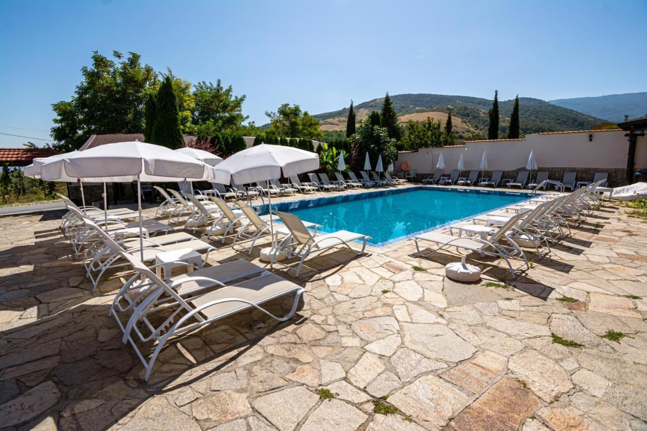 Saint George Mountain Residence Belashtitsa エクステリア 写真