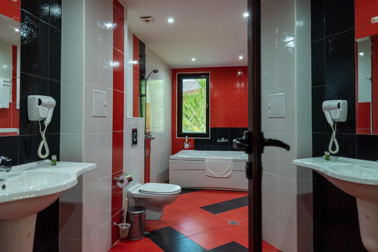 Saint George Mountain Residence Belashtitsa エクステリア 写真