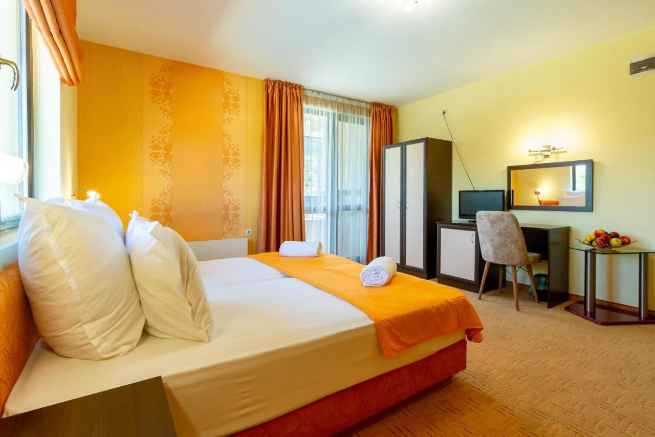 Saint George Mountain Residence Belashtitsa エクステリア 写真