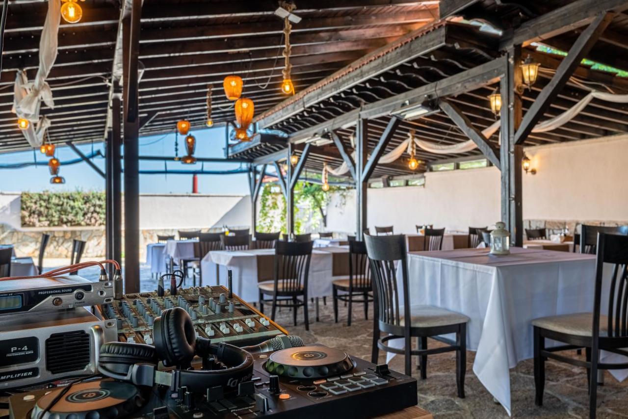 Saint George Mountain Residence Belashtitsa エクステリア 写真